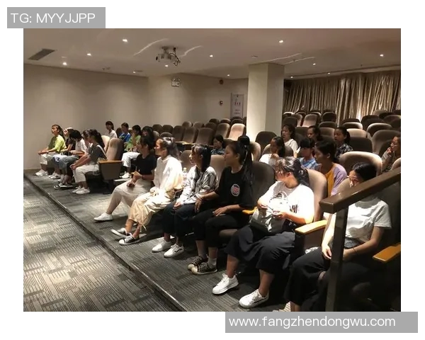 游泳明星的奋斗之路与成就背后：揭秘他们不为人知的努力与坚持